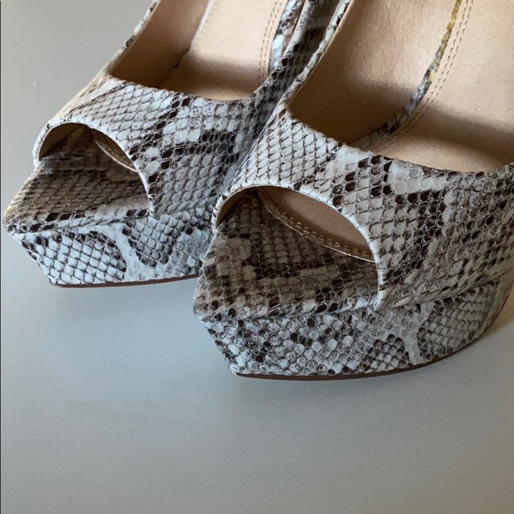 Liliana sky high platform peep toe heels sz 8 - Picture 3 of 7